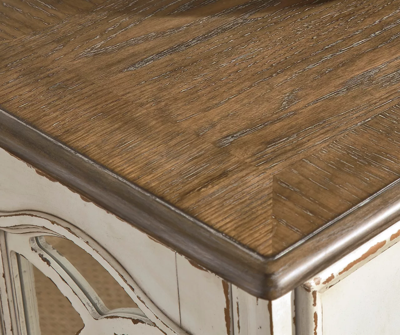 Realyn White & Brown Two-Tone Chairside End Table - Image 7