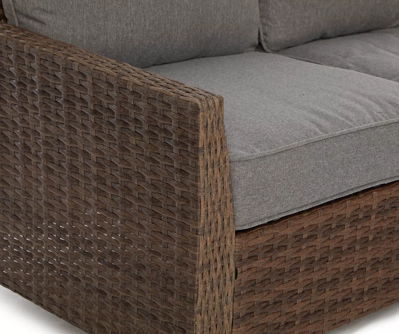 Broyhill Yorktown All-Weather Wicker Cushioned Patio Loveseat - Image 6