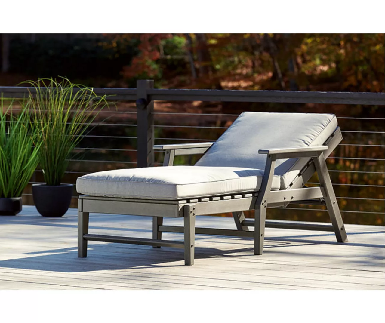 Visola Wood Look Cushioned Patio Chaise Lounge - Image 8