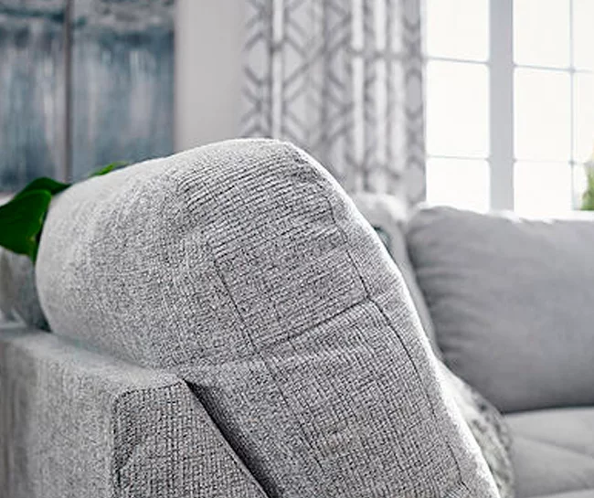 Broyhill Parkdale Dove Sectional & Ottoman Set - Image 4